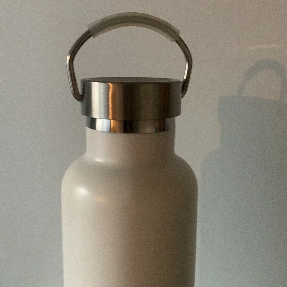 Frontgate‎ Insulated Canteen